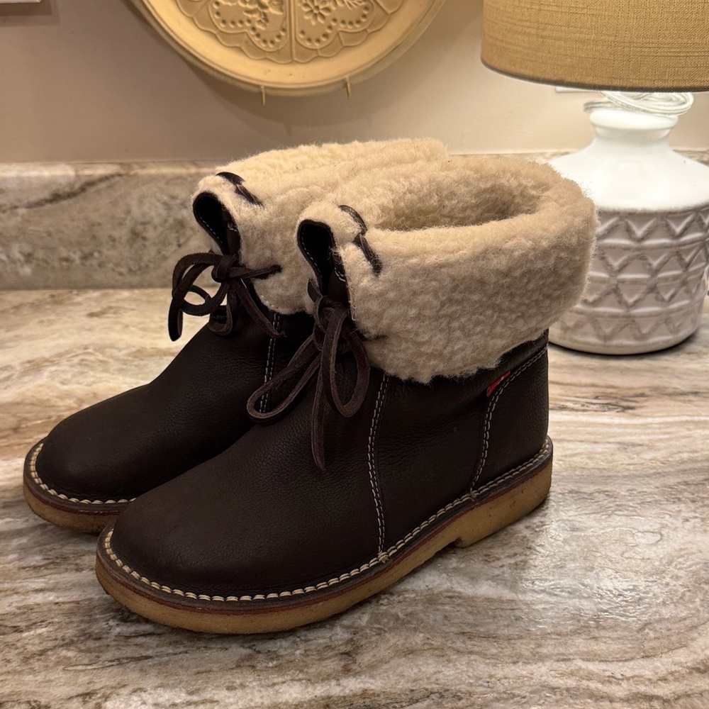 Duckfeet Arhaus - like new